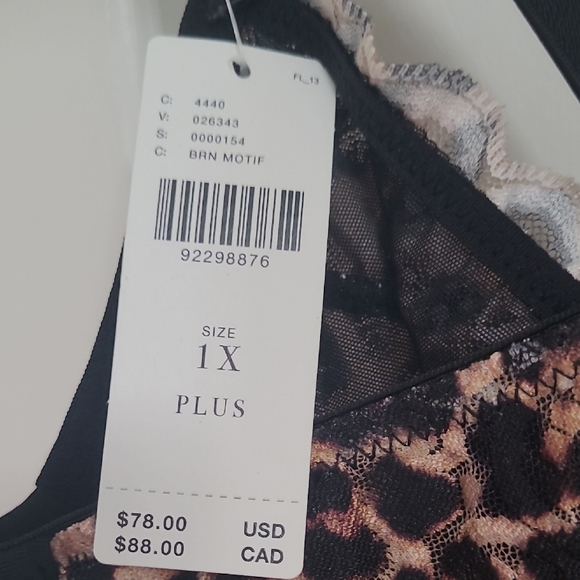 Anthropologie Animal Print Top with Black Details - Picture 4 of 7